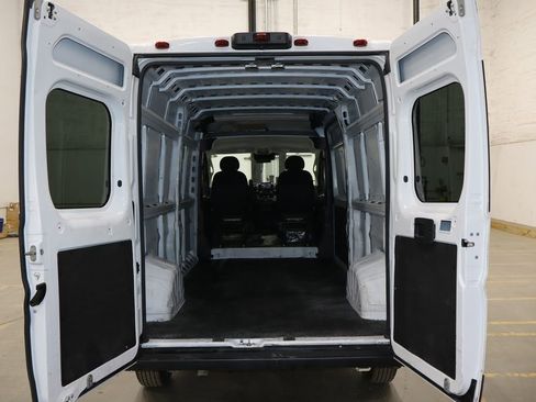 Used 2023 RAM ProMaster 2500 FWD image 14