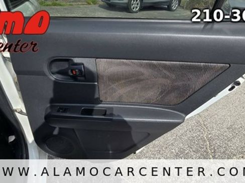 Used 2014 Scion xB FWD image 22