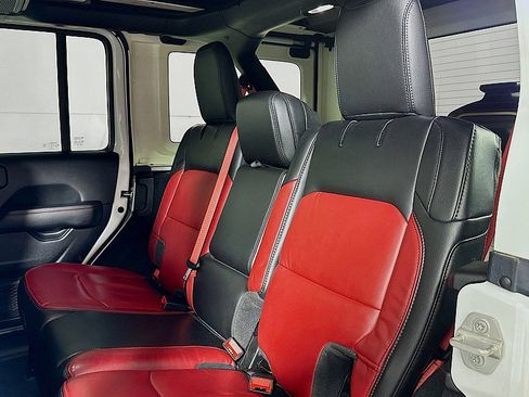 Used 2023 Jeep Wrangler Unlimited Rubicon 392 image 22