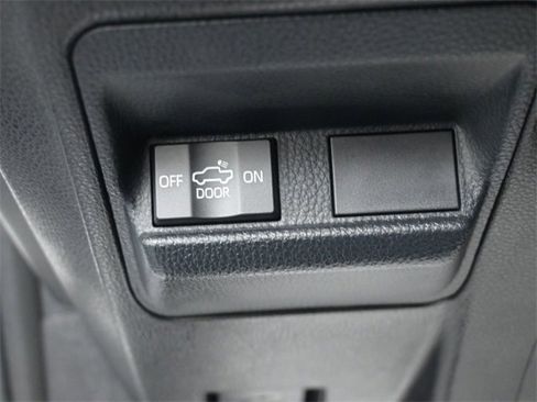 Used 2024 Toyota Tacoma TRD Off-Road image 20