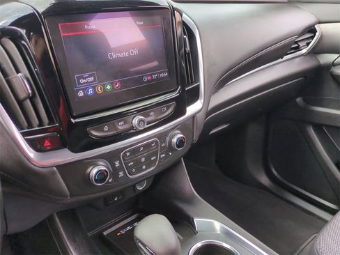 Certified 2022 Chevrolet Traverse LT image 13