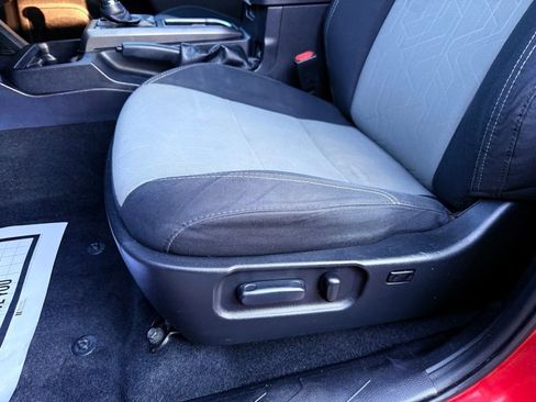 Used 2021 Toyota Tacoma TRD Off-Road image 24