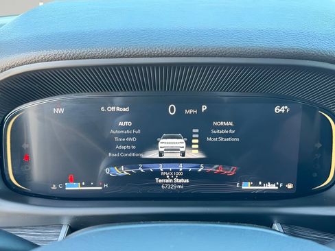 Used 2024 Jeep Wagoneer L Series III w/ Flexible Seating Group image 25