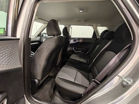 Used 2025 Kia Soul LX w/ LX Technology Package FWD image 21