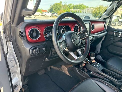 Used 2023 Jeep Gladiator Rubicon w/ Trailer Tow Package AWD/4WD image 34
