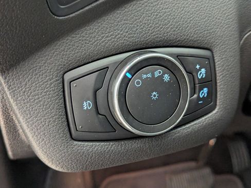 Used 2015 Ford Escape SE w/ Equipment Group 201A image 19