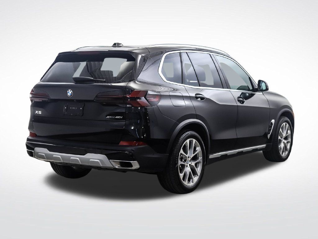 Used 2024 BMW X5 xDrive40i w/ Premium Package AWD/4WD image 5