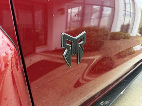 Used 2022 Chevrolet Silverado 1500 RST w/ Safety Package AWD/4WD image 17