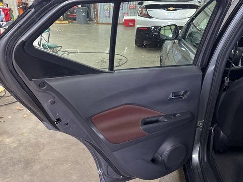 Used 2023 Nissan Kicks SR image 15