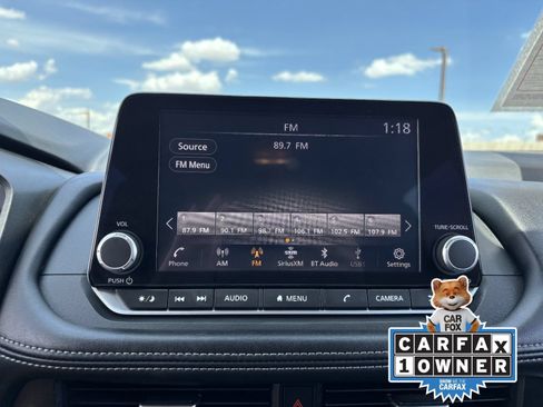 Used 2024 Nissan Rogue SV FWD image 24
