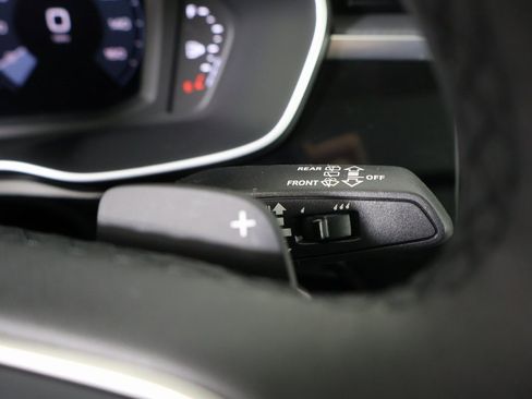 Used 2025 Audi Q3 2.0T Premium w/ Convenience Package image 31