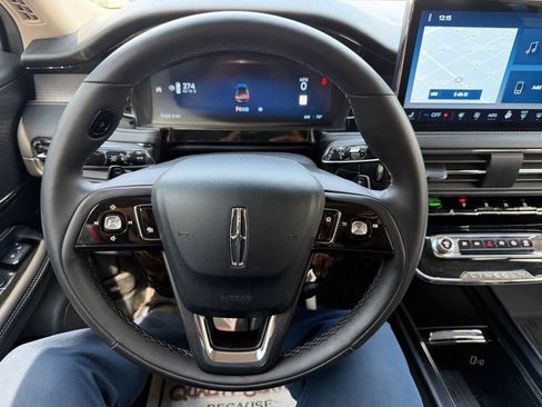 Used 2025 Lincoln Corsair AWD w/ Equipment Group 101A image 19