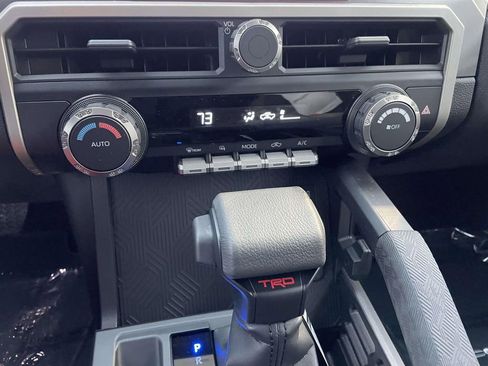 New 2025 Toyota Tacoma TRD Off-Road image 40