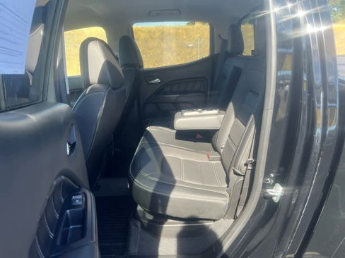 Used 2022 GMC Canyon Denali w/ Denali Black Edition Package image 12