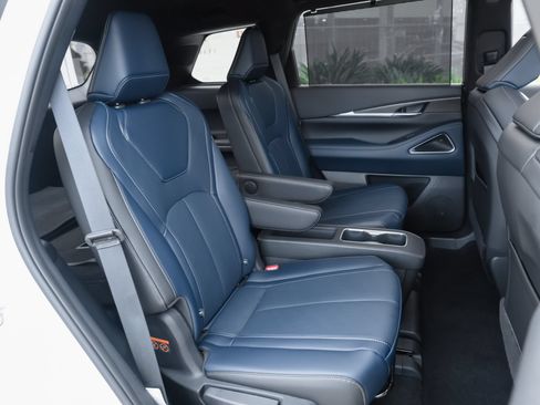 Certified 2026 INFINITI QX60 Sport w/ Dark Cargo Package AWD/4WD image 36