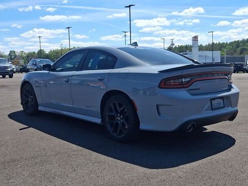 Used 2022 Dodge Charger R/T w/ Plus Group RWD image 4