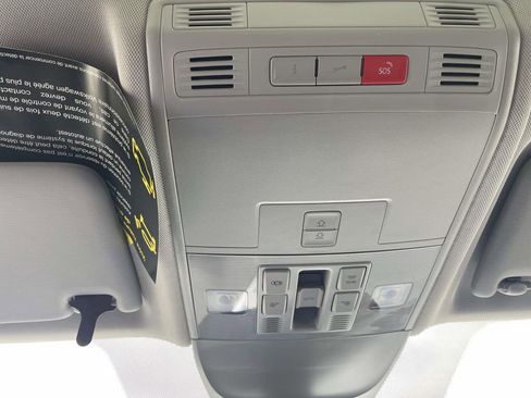 New 2026 Volkswagen Taos SE FWD image 26