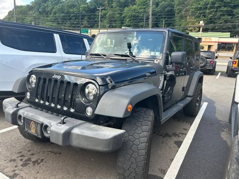 Certified 2018 Jeep Wrangler Unlimited Sport S AWD/4WD image 2