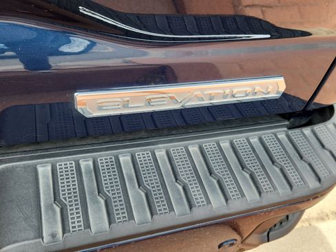 Used 2020 GMC Sierra 1500 Elevation w/ Elevation Value Package image 7