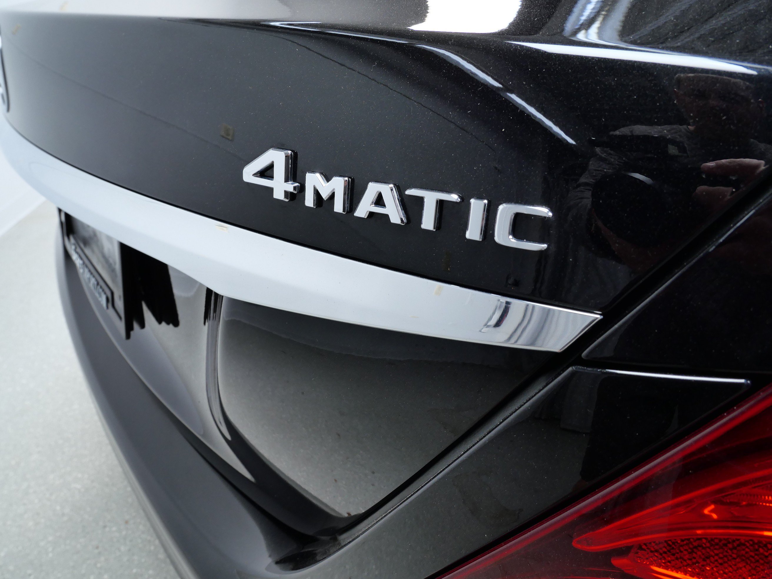 Used 2018 Mercedes-Benz E 400 4MATIC Sedan image 6