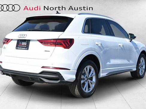 Certified 2025 Audi Q3 2.0T Premium w/ Convenience Package image 3