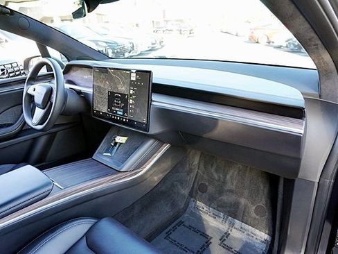 Used 2024 Tesla Model X AWD/4WD image 22