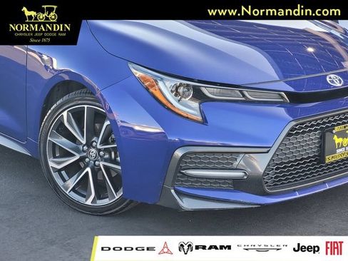 Used 2020 Toyota Corolla SE FWD image 3