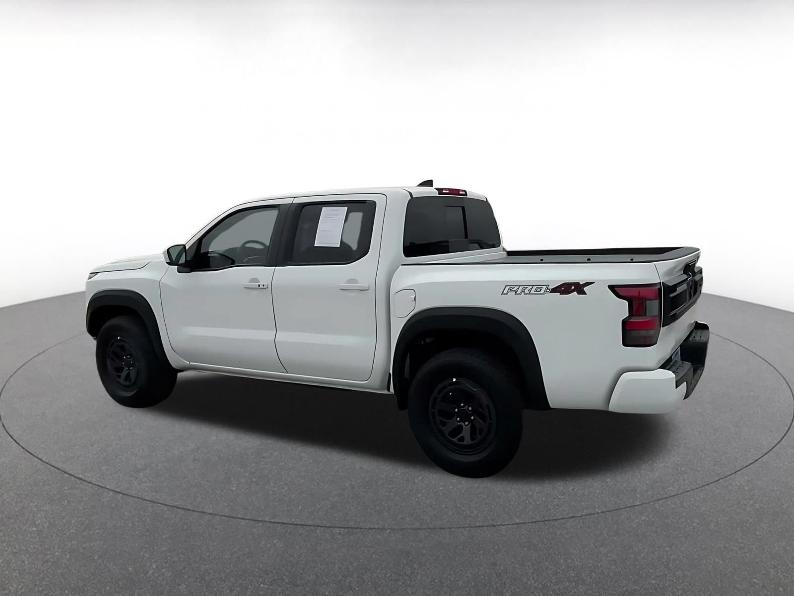 Used 2026 Nissan Frontier PRO-4X AWD/4WD image 10
