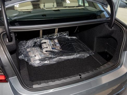 New 2026 BMW 330i xDrive Sedan AWD/4WD image 11