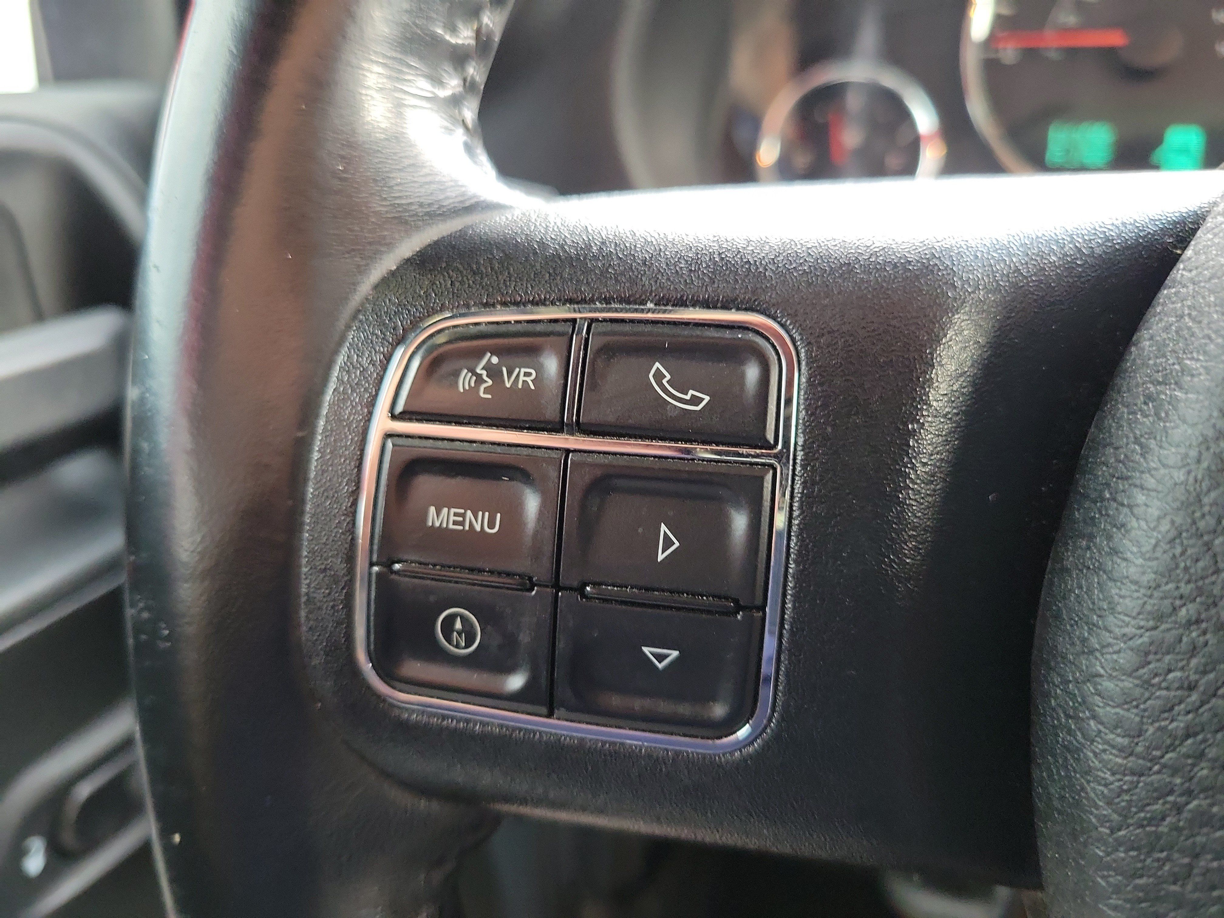 Used 2017 Jeep Wrangler Unlimited Sahara w/ Dual Top Group AWD/4WD image 16
