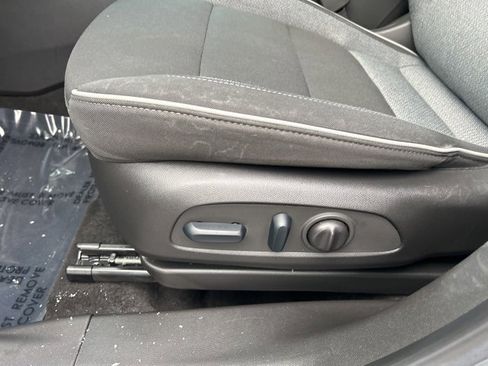 Used 2023 Chevrolet TrailBlazer LT w/ Convenience Package image 21