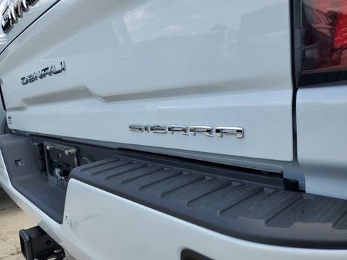 New 2026 GMC Sierra 3500 Denali Ultimate AWD/4WD image 8