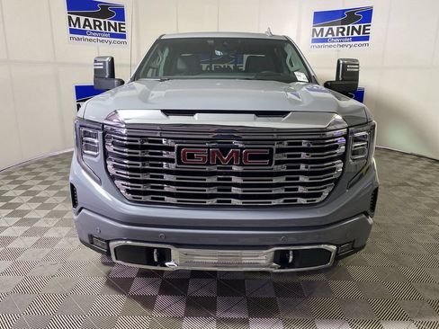 Used 2025 GMC Sierra 1500 Denali w/ Denali Reserve Package AWD/4WD image 12