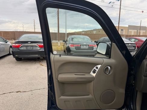 Used 2007 Jeep Liberty Limited image 9