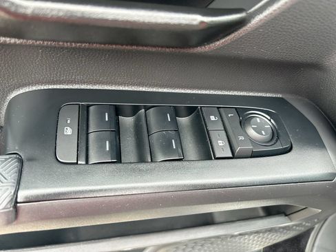 Used 2025 Toyota Tacoma SR5 RWD image 13