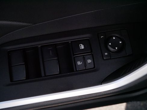 Certified 2025 Toyota RAV4 LE image 19