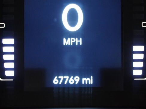 Used 2020 Jeep Cherokee Latitude Plus image 6