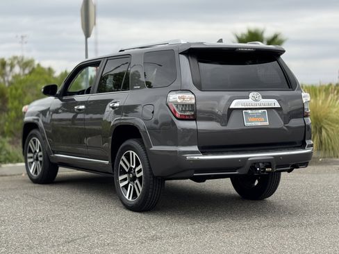 Used 2023 Toyota 4Runner Limited image 10
