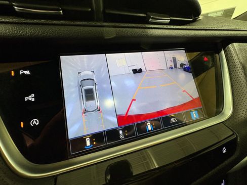 Used 2025 Cadillac XT5 Sportv w/ Technology Package AWD/4WD image 24