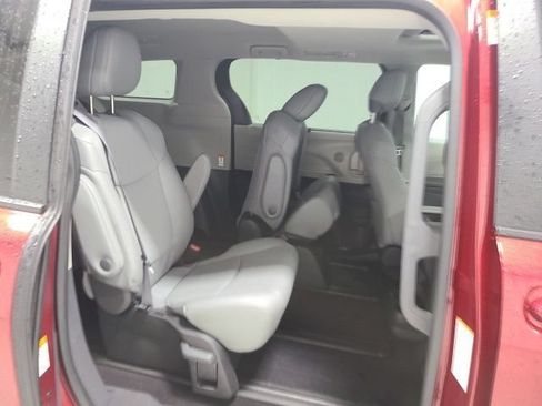 Certified 2024 Toyota Sienna XLE AWD/4WD image 16