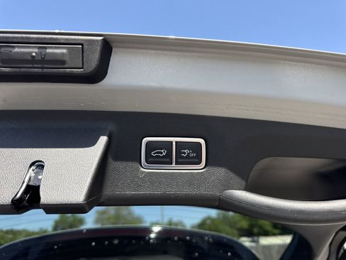 Used 2024 Kia Sorento SX FWD image 40