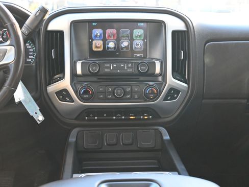 Used 2018 GMC Sierra 1500 SLT image 31