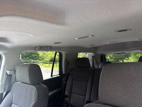 Used 2018 GMC Yukon SLE w/ SLE Value Package AWD/4WD image 29