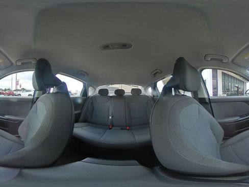 Used 2025 Kia K4 FWD image 41