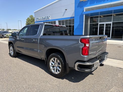 Used 2021 Chevrolet Silverado 1500 LTZ w/ LTZ Premium Package AWD/4WD image 3