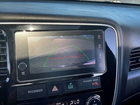 Used 2018 Mitsubishi Outlander FWD image 13