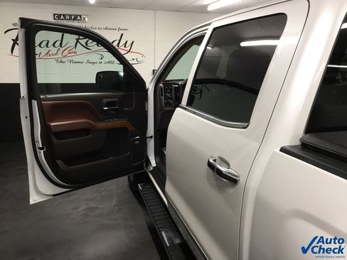 Used 2017 Chevrolet Silverado 1500 High Country image 26