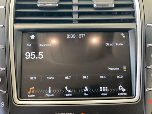 Used 2016 Lincoln MKX Reserve w/ Technology Package AWD/4WD image 19