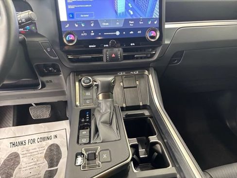 Used 2025 Lexus GX 550 w/ Cold Area Package AWD/4WD image 20