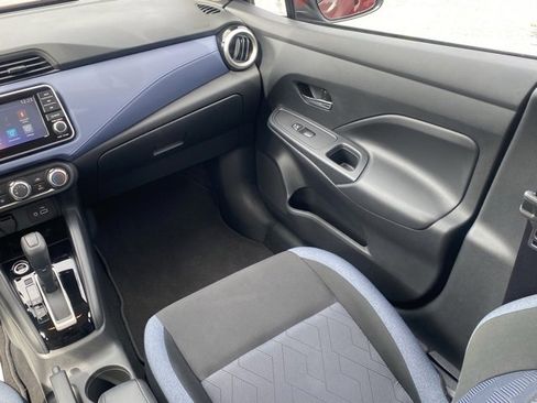 Used 2024 Nissan Versa SV w/ Trunk Package image 31